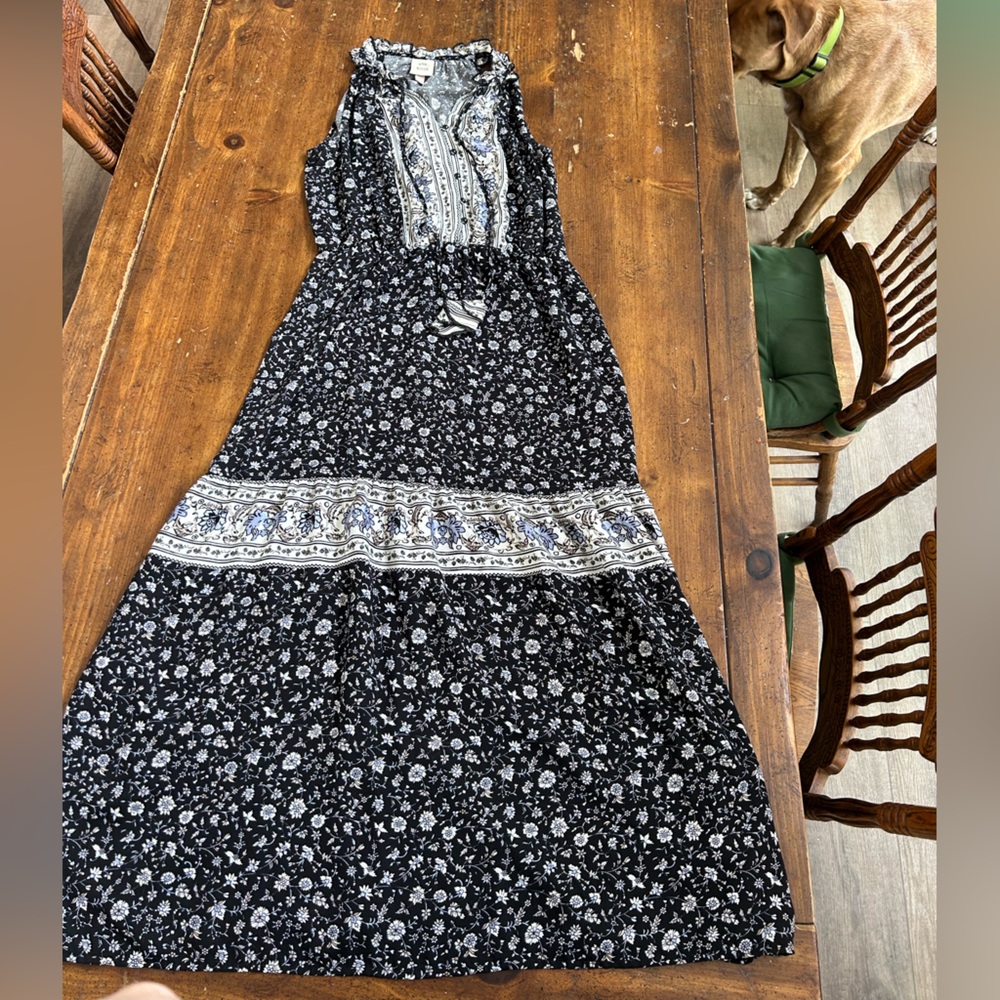 Knox Rose Black and White Floral Maxi Dress